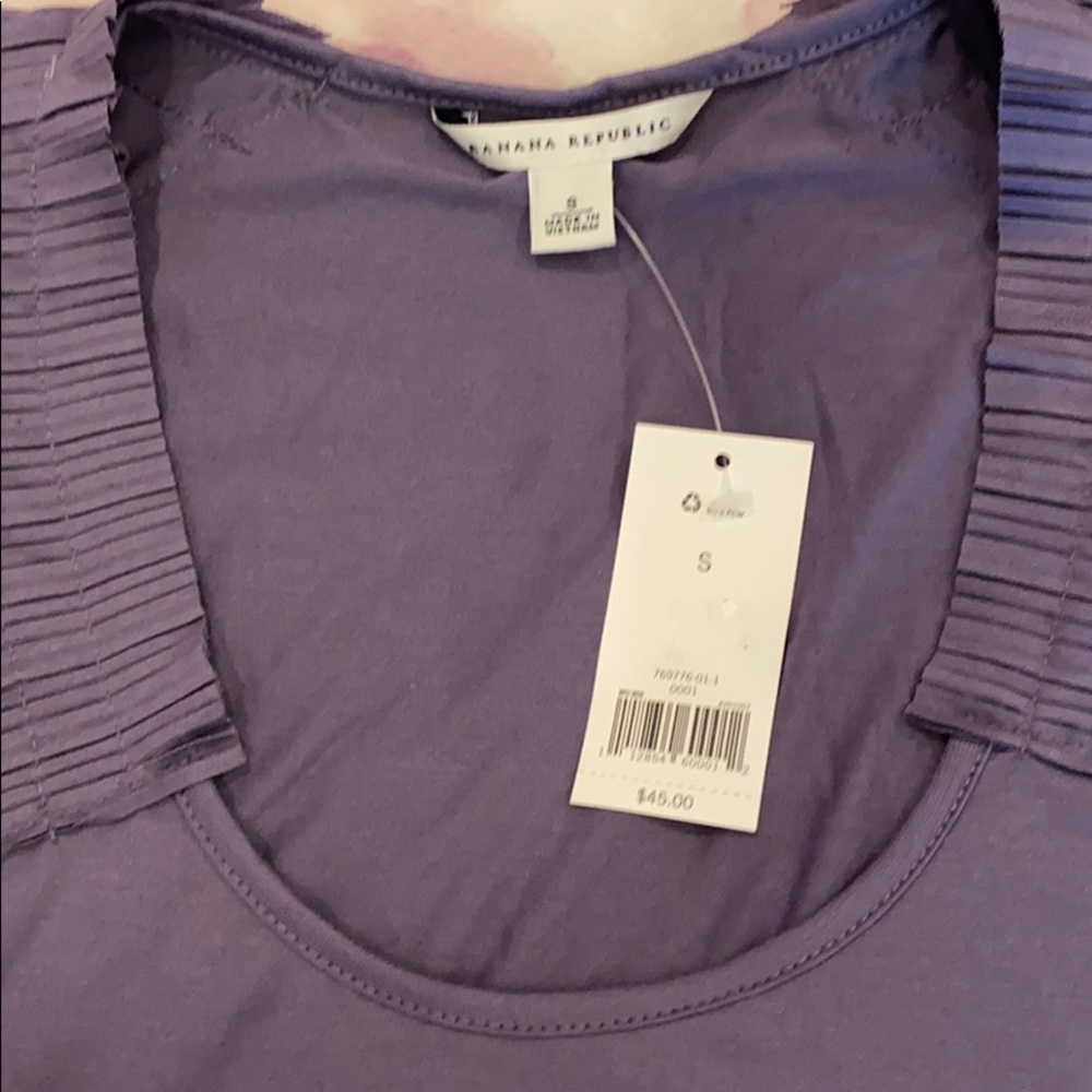 NWT Banana Republic Micropleat Top, size S